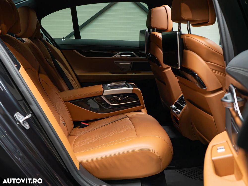 BMW Seria 7 730d xDrive - 27