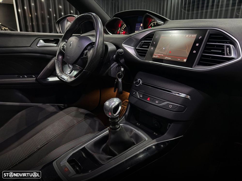 Peugeot 308 SW 1.2 PureTech GT Line - 35