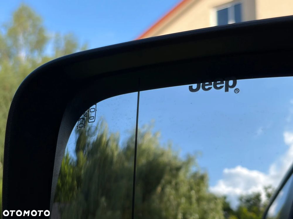Jeep Renegade 1.4 MultiAir Night Eagle - 37
