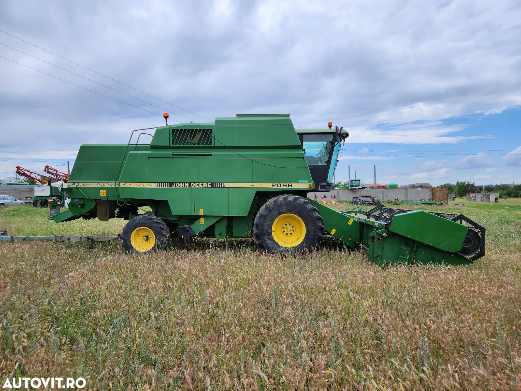 John Deere 2066 - 3