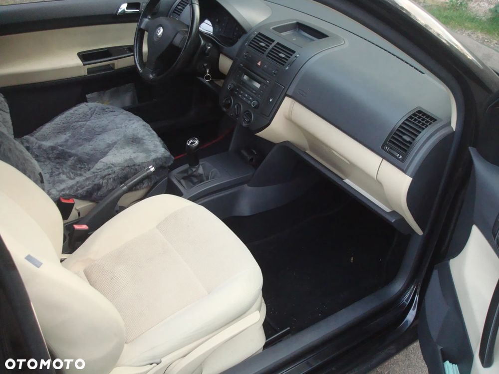 Volkswagen Polo 1.4 16V Trendline - 4