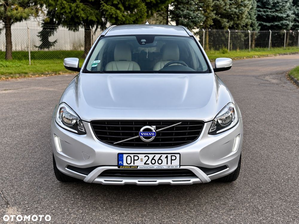 Volvo XC 60 D3 Drive-E Ocean Race - 10