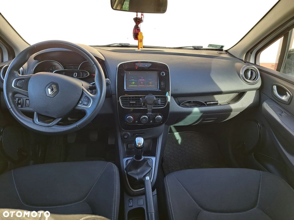 Renault Clio - 6