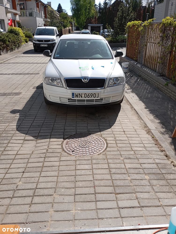 Skoda Octavia 1.6 Tour - 1