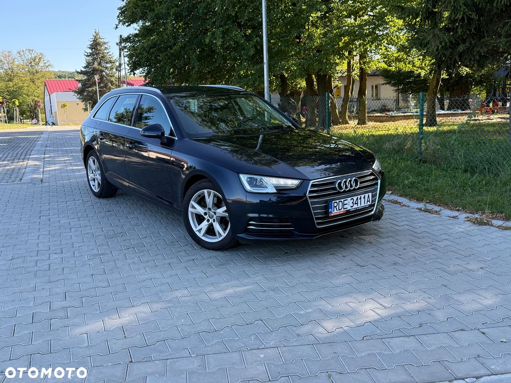 Audi A4 Avant - 1