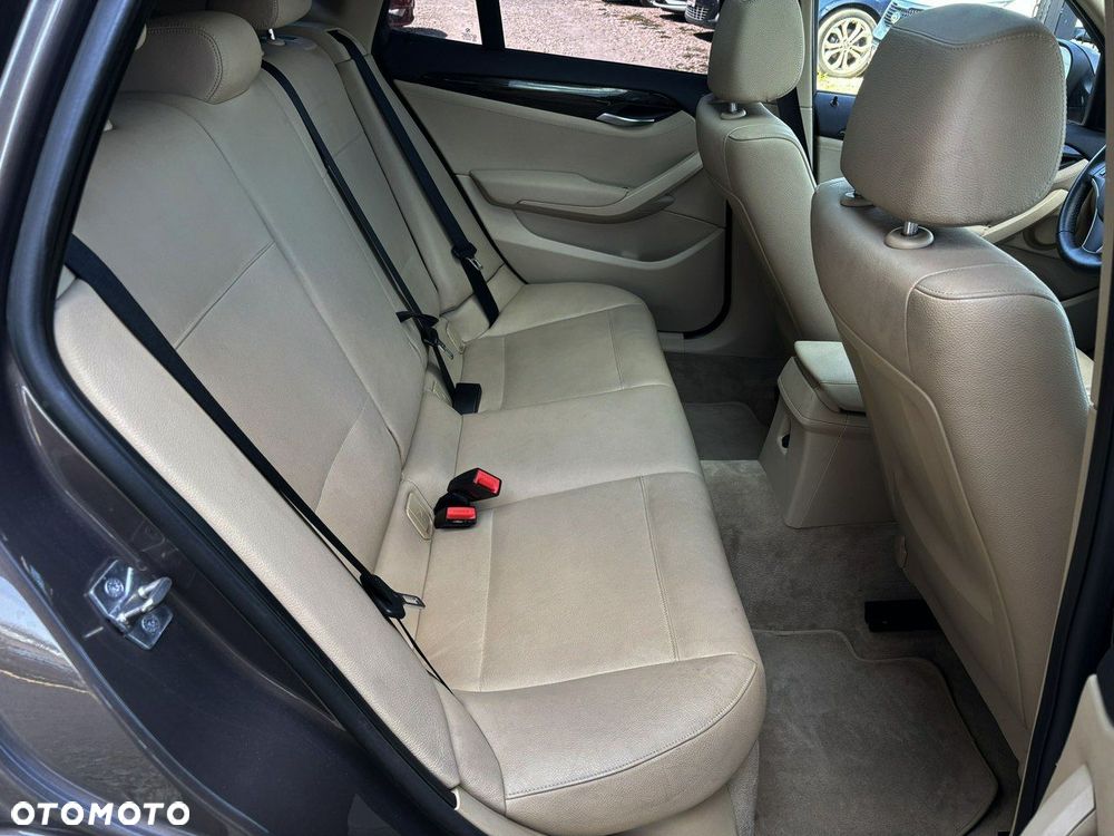 BMW X1 xDrive20d - 23