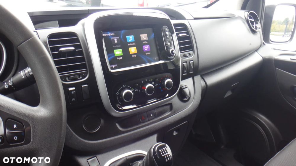 Renault Trafic - 10