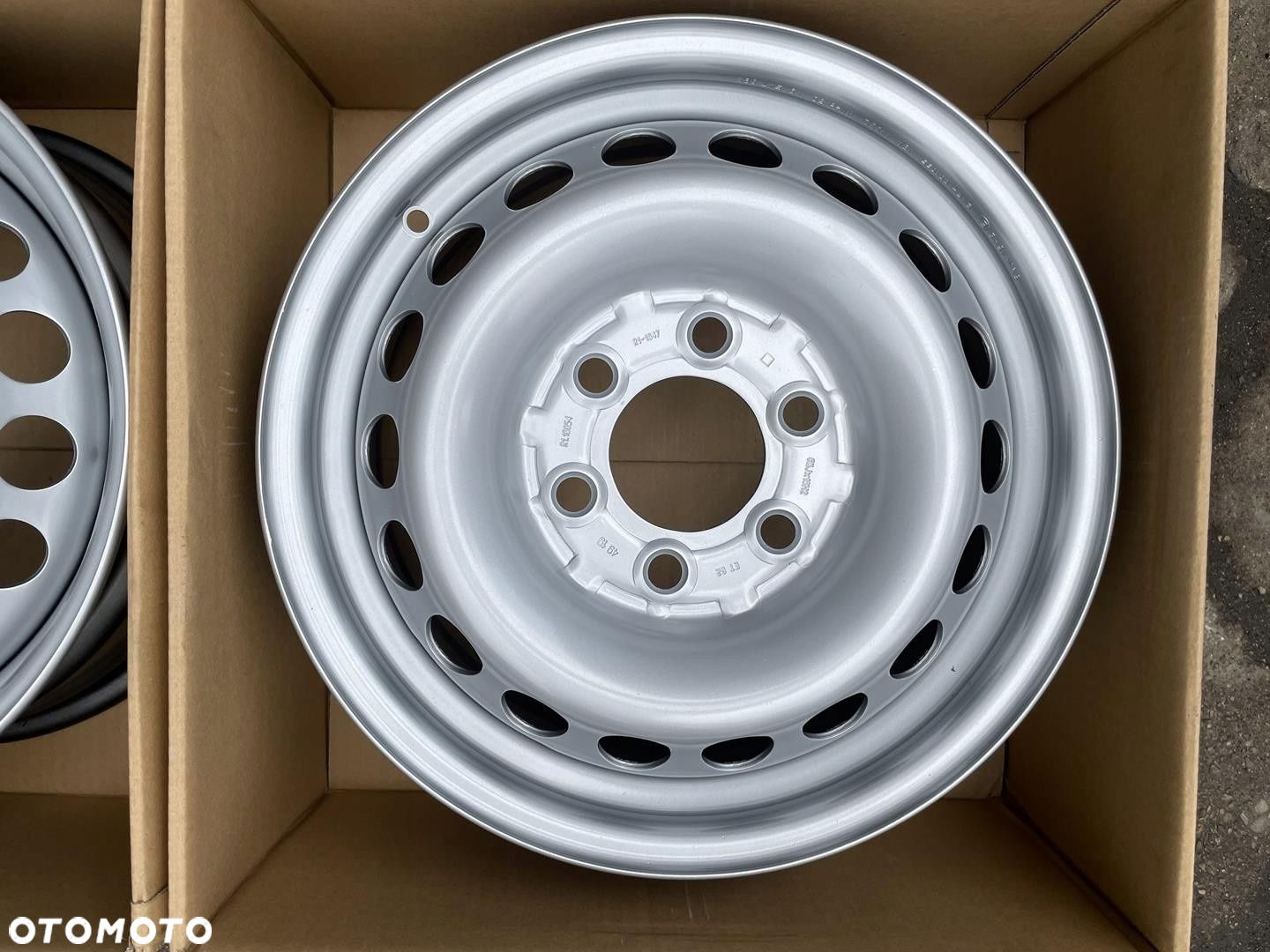Felgi stalowe 16cali Mercedes Sprinter II Vw Crafter 30 6x130 - 4