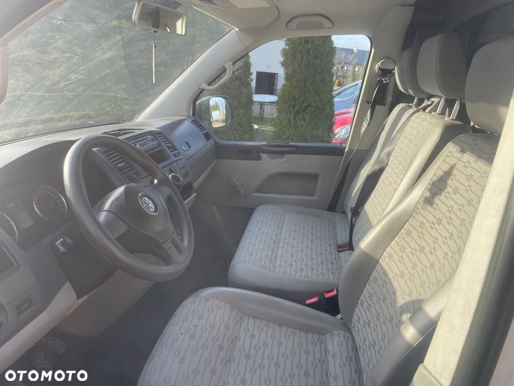 Volkswagen Transporter - 11