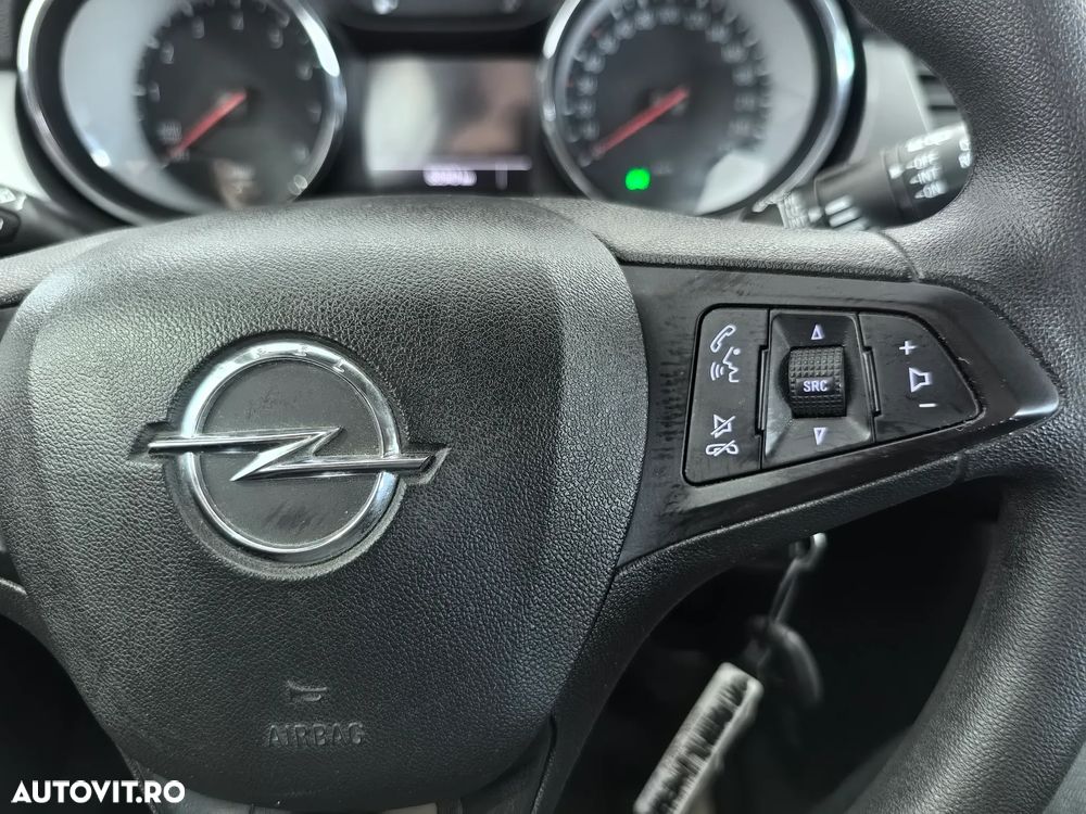 Opel Astra 1.2L Turbo Start/Stop Edition - 17