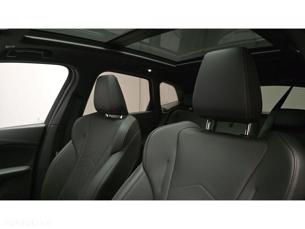 BMW Seria 2 218d - 18