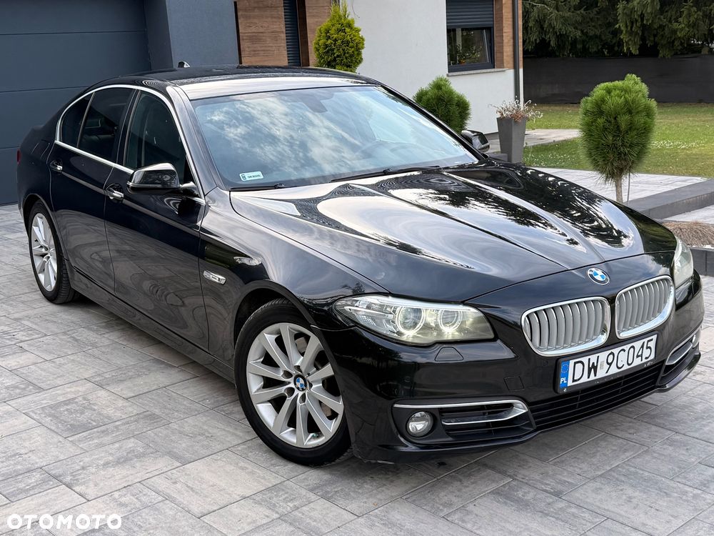 BMW Seria 5 520d Luxury Line - 1