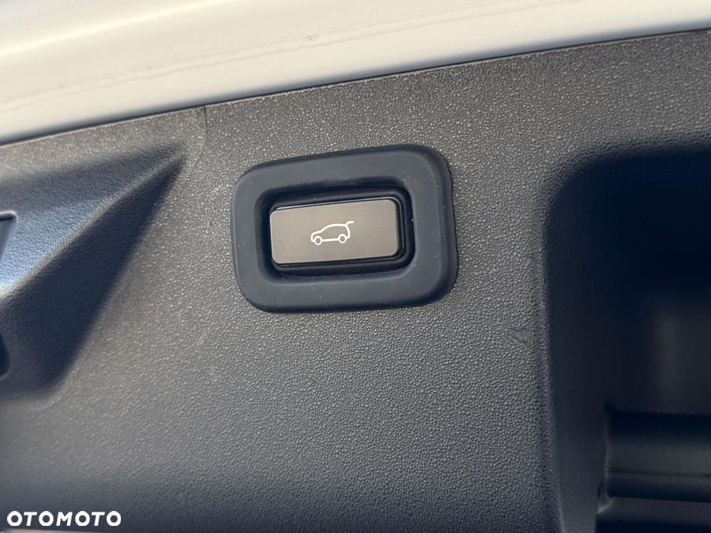 Land Rover Discovery Sport - 19