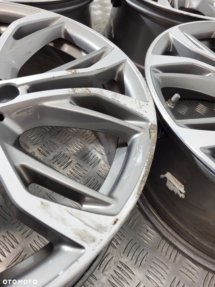 BMW X1 X2 Felgi Aluminiowe 18 5x112 - 5