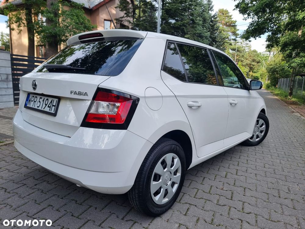 Skoda Fabia 1.2 TSI Active - 4