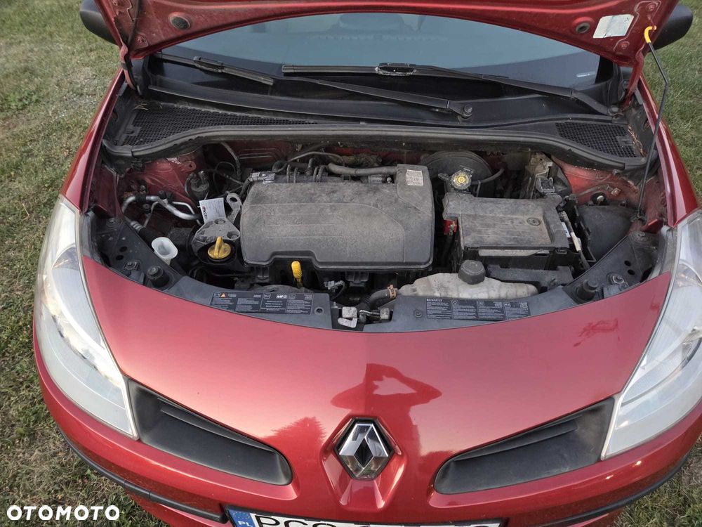 Renault Clio - 8