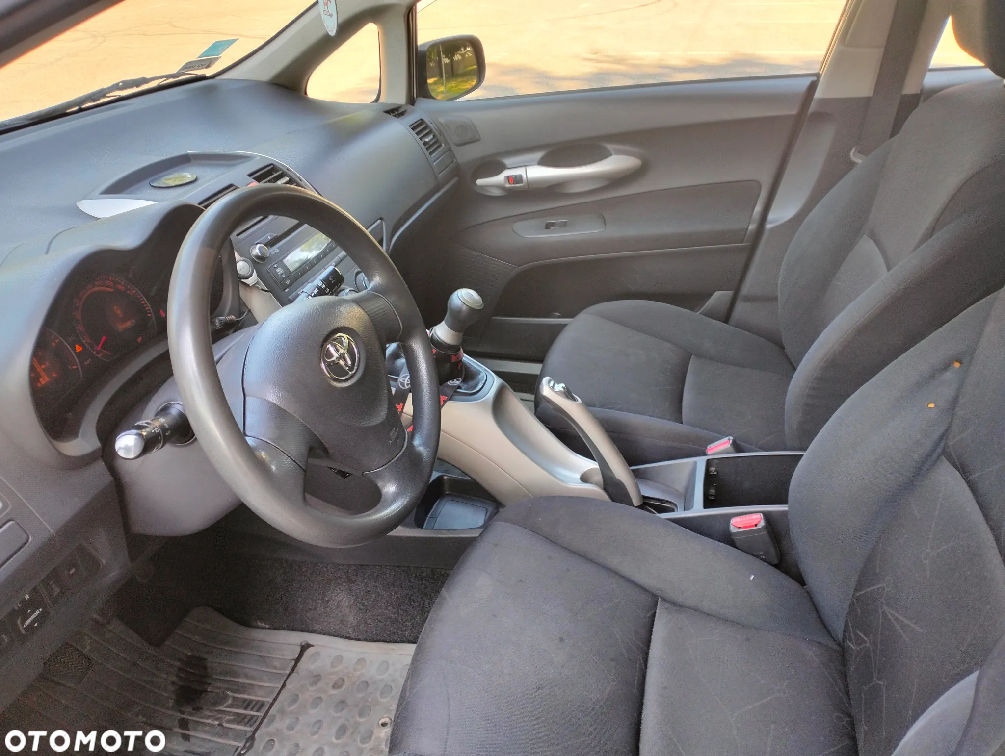 Toyota Auris 1.4 D-4D Luna - 7
