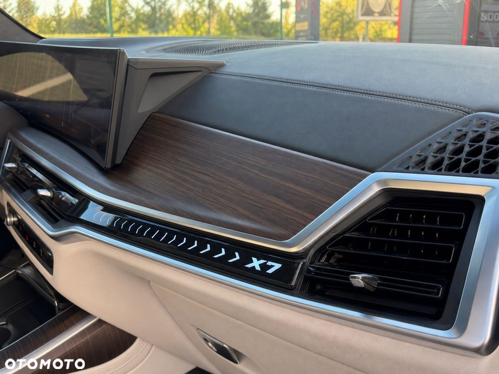 BMW X7 xDrive40d mHEV sport - 13