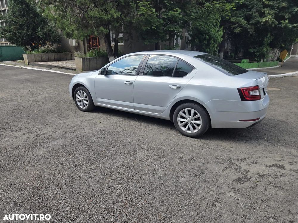 Skoda Octavia 1.5 TSI DSG MHEV Style - 3