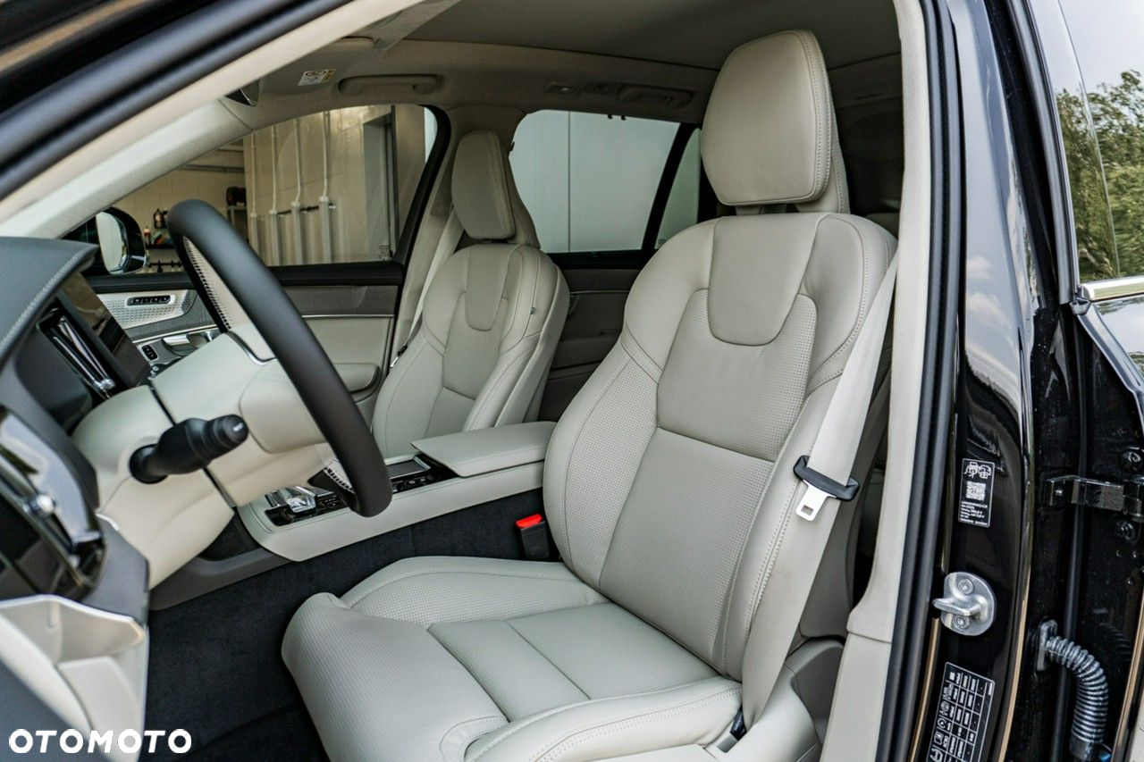 Volvo XC 90 - 17