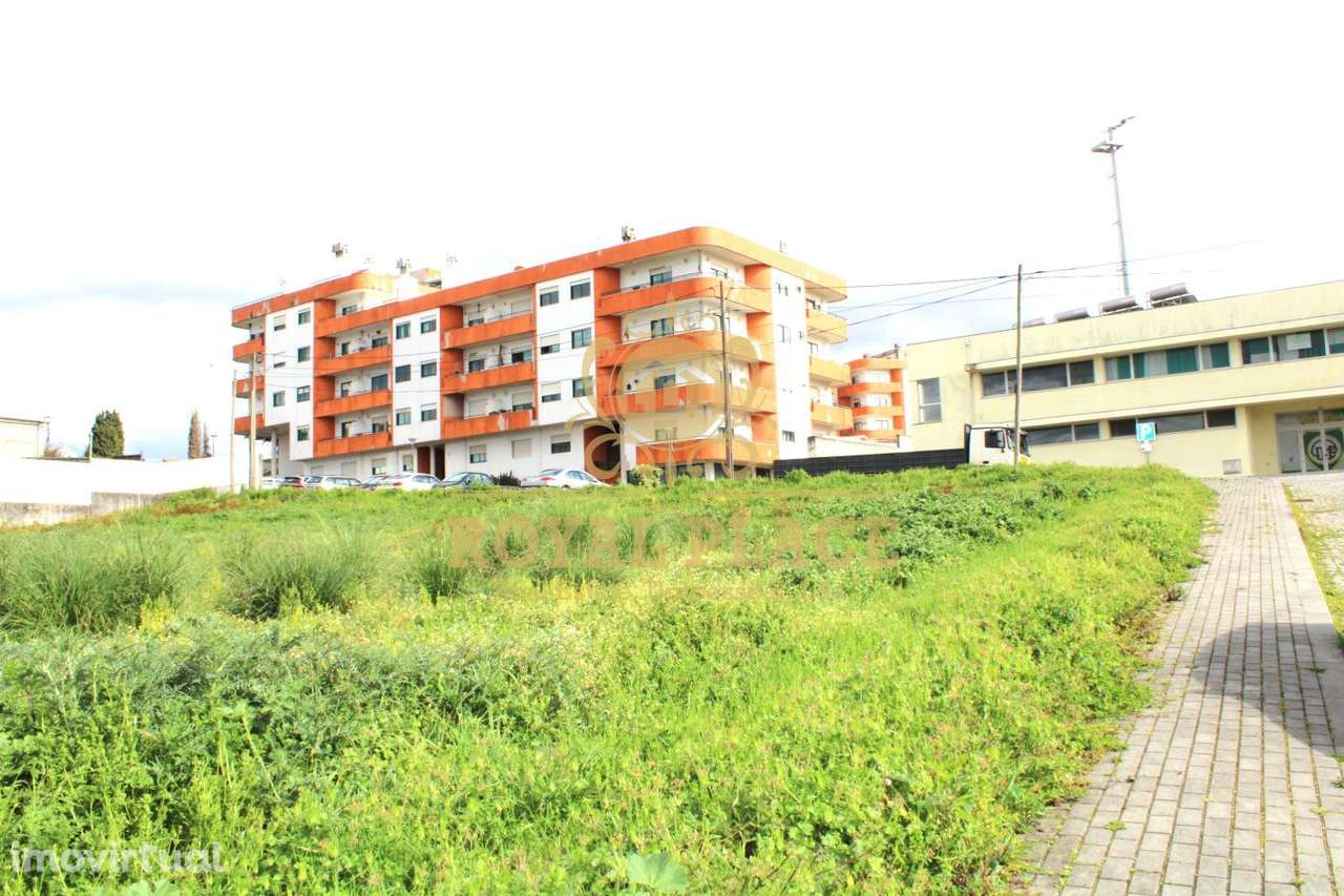 Lote para construção em Paços de Brandão - Grande imagem: 4/12