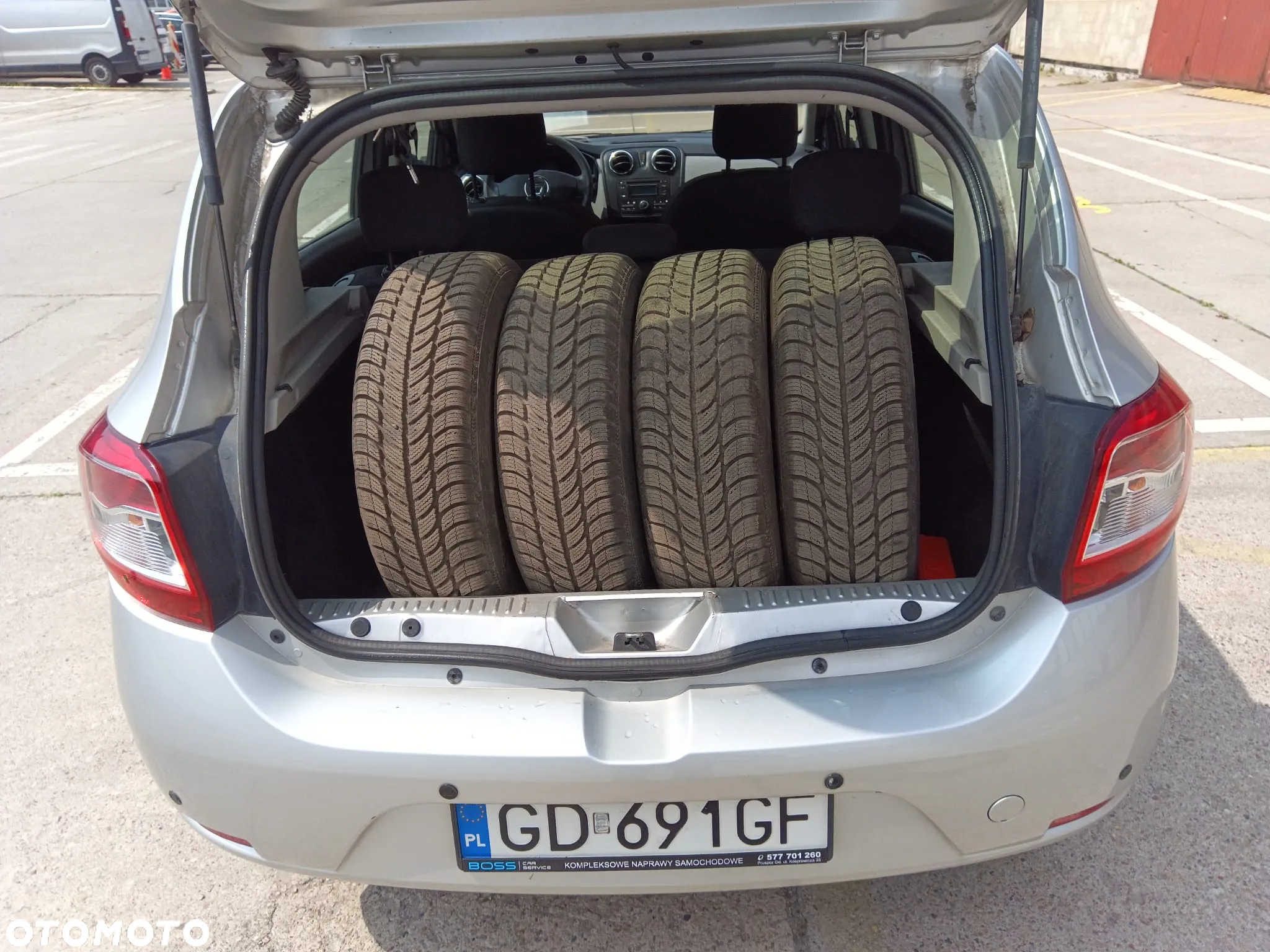 Dacia Sandero 1.2 16V Ambiance - 13