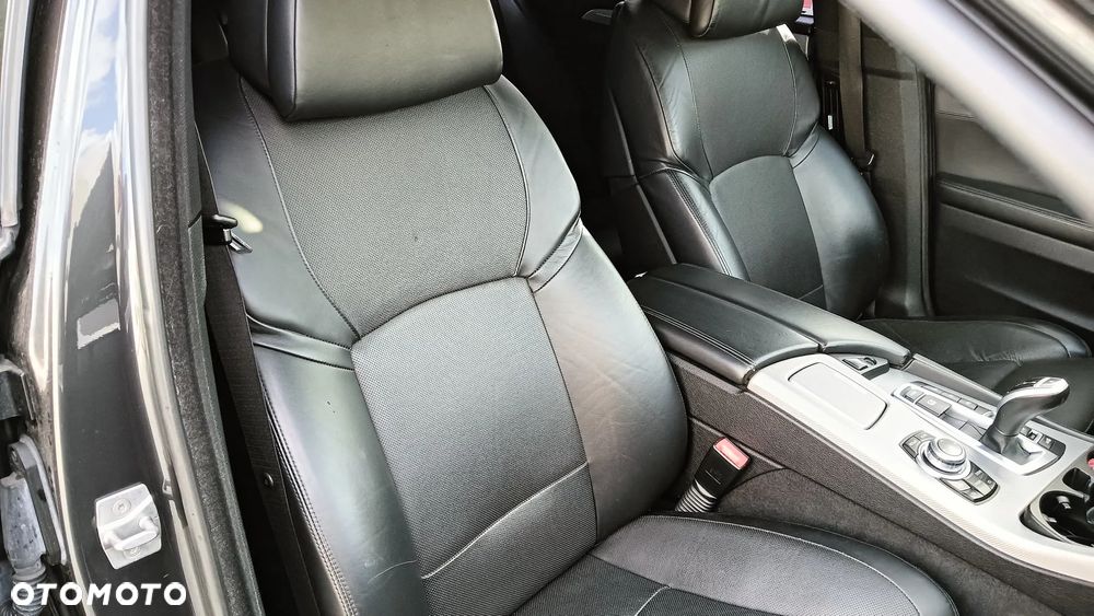BMW Seria 5 550i xDrive - 19