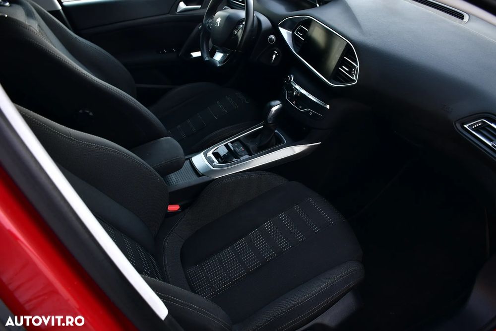 Peugeot 308 BlueHDi 130 EAT8 Stop & Start Allure - 12