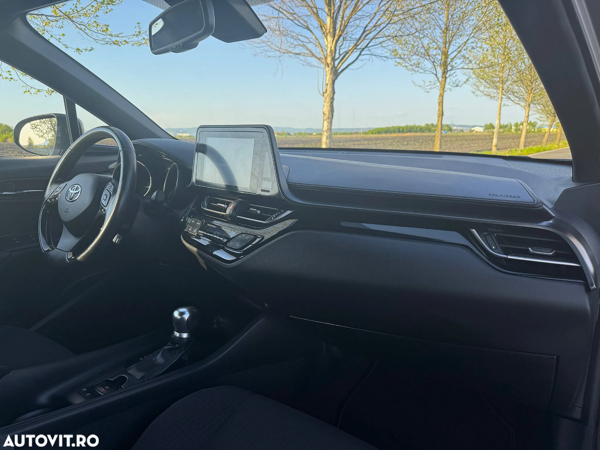 Toyota C-HR Hybrid Business-Edition - 6