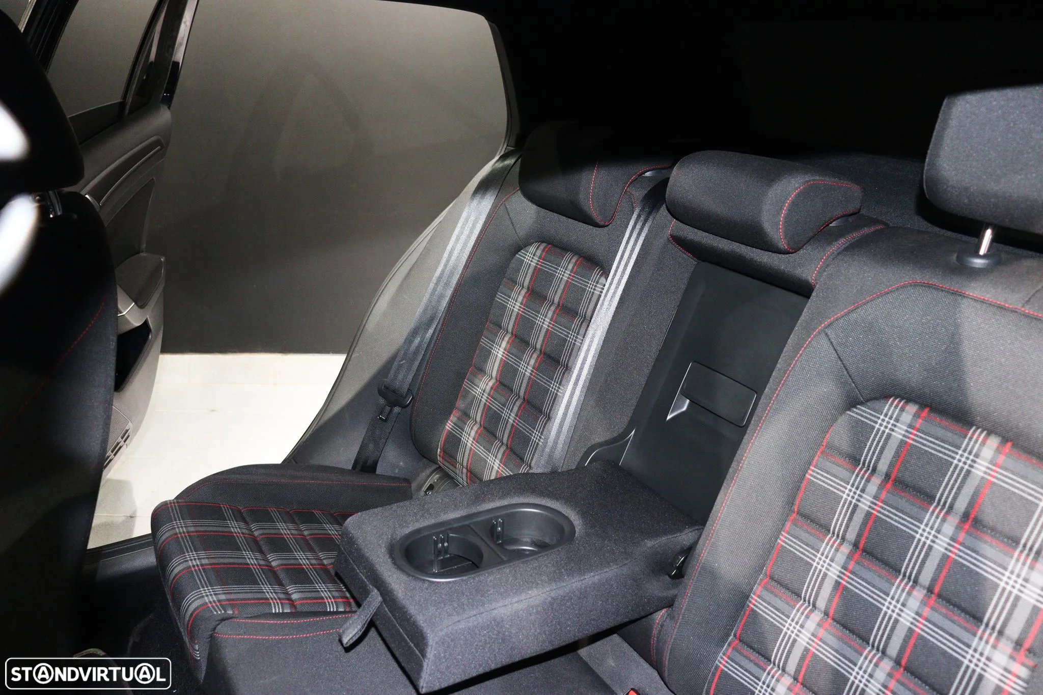 VW Golf 2.0 TSI GTI DSG Performance - 13