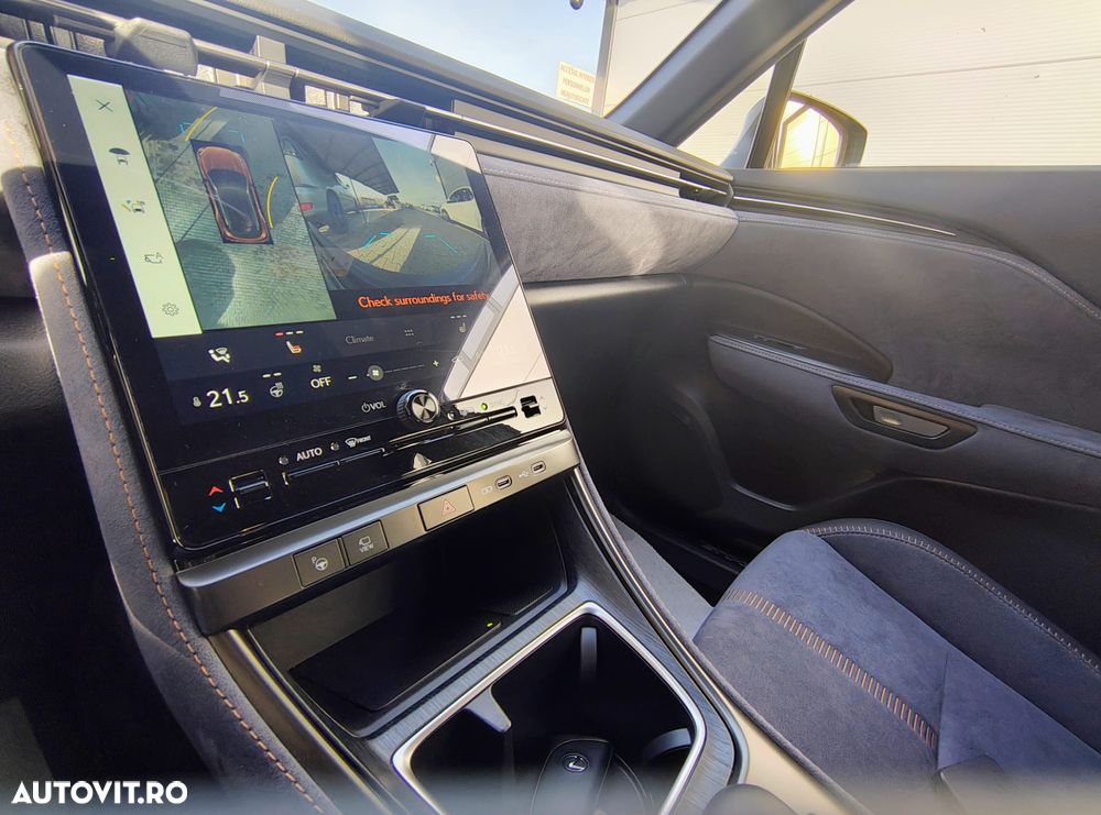 Lexus LBX 1.5 HEV 4x2 CVT Cool - 10