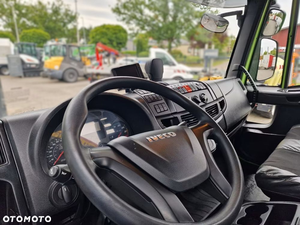 Iveco Eurocargo 140E25 | 2018 | 33 504 km | Wywrotka 3-stronna | HDS Palfinger | Sterowanie radiowe | Euro 6 - 16