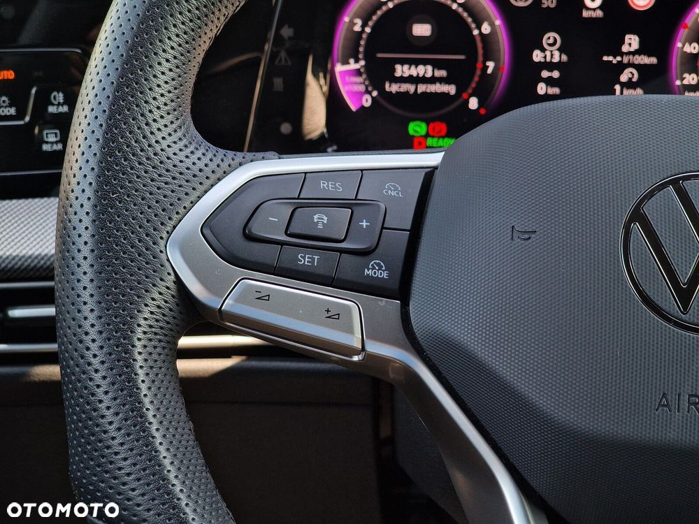 Volkswagen Golf - 29