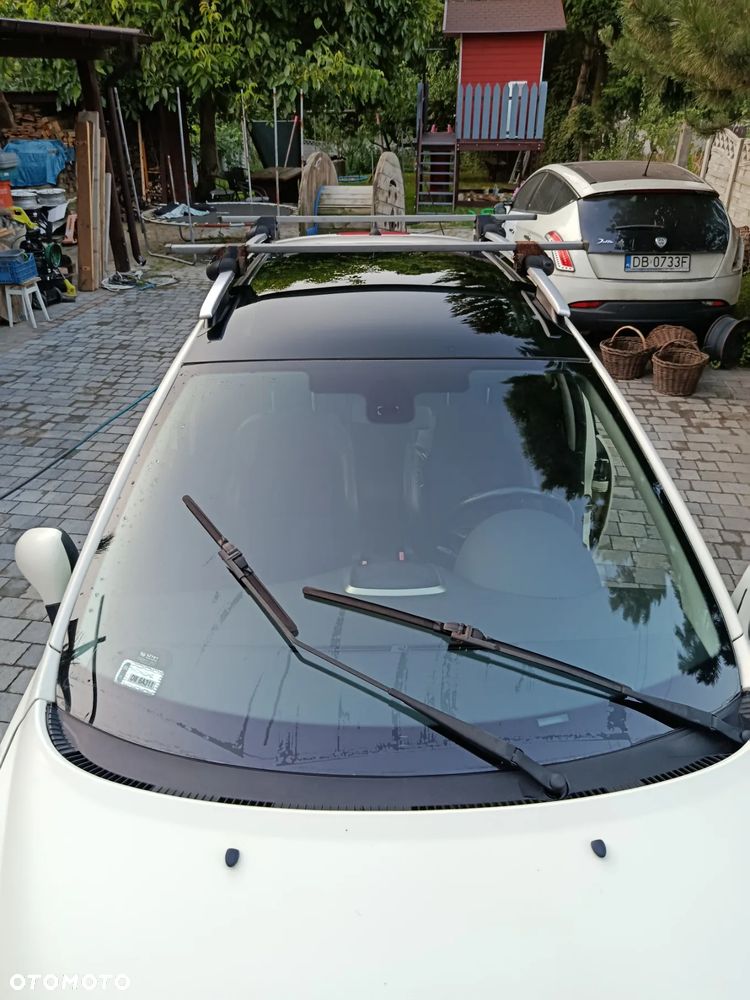 Peugeot 207 1.6 - 24