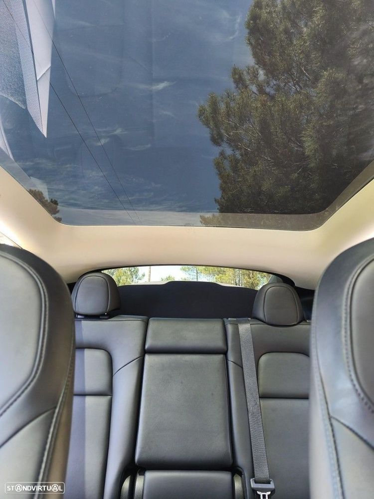Tesla Model Y RWD - 13