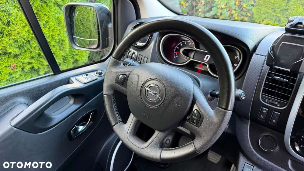 Opel Vivaro - 20
