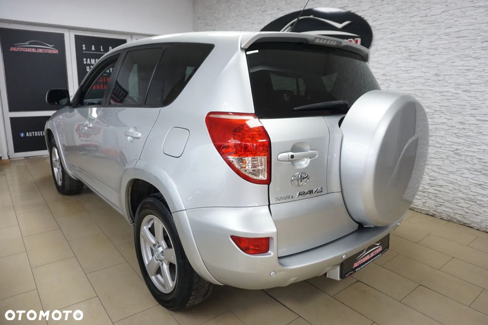 Toyota RAV4 2.2 D-CAT 4x4 Sol - 8
