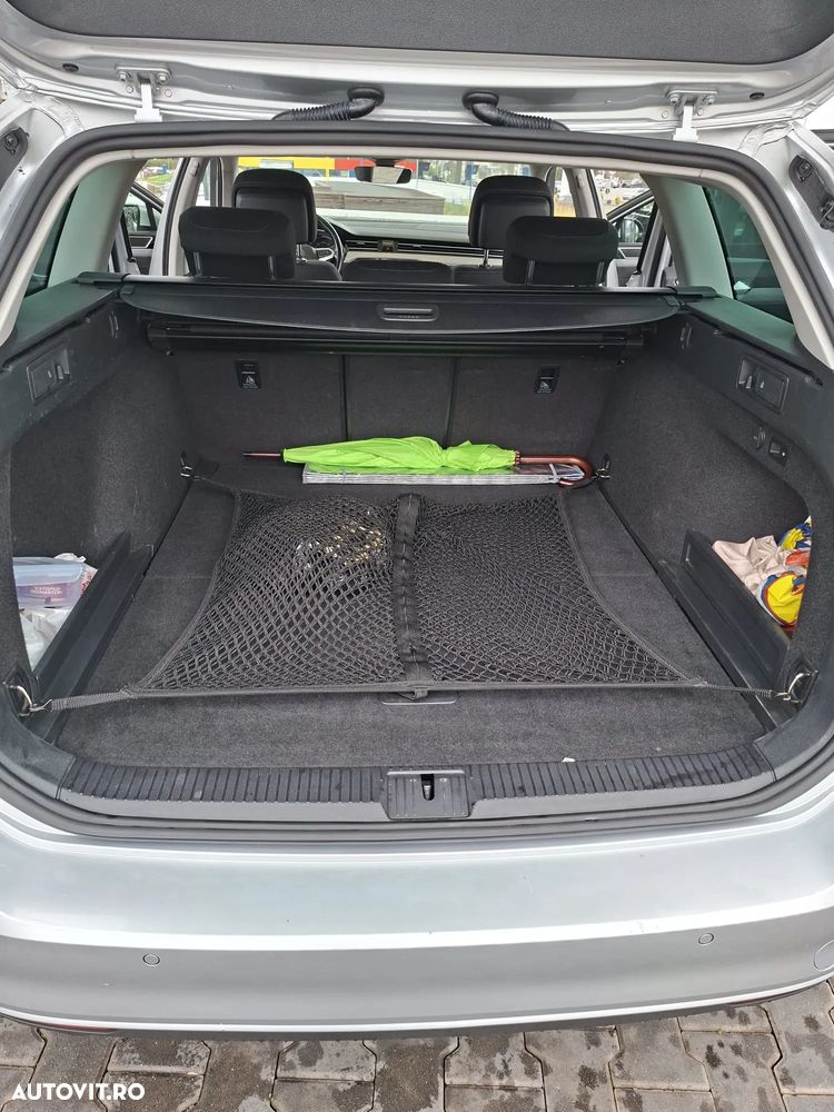 Volkswagen Passat - 13