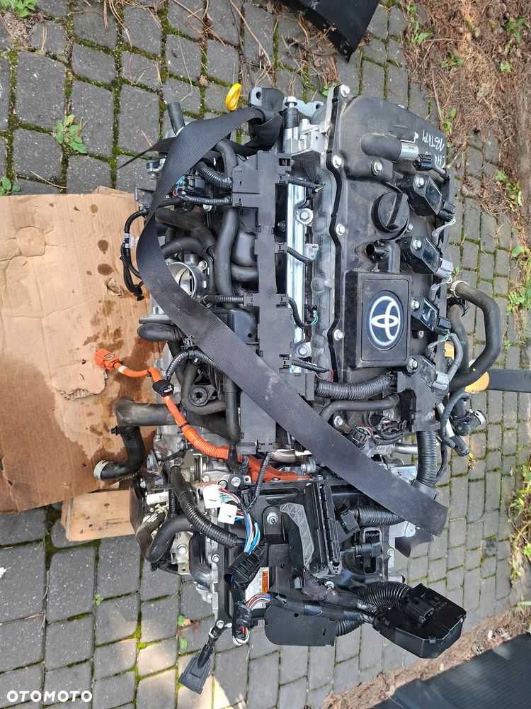 TOYOTA CH-R COROLLA E21 1.8 2ZR HYBRYDA SILNIK KOMPLETNY