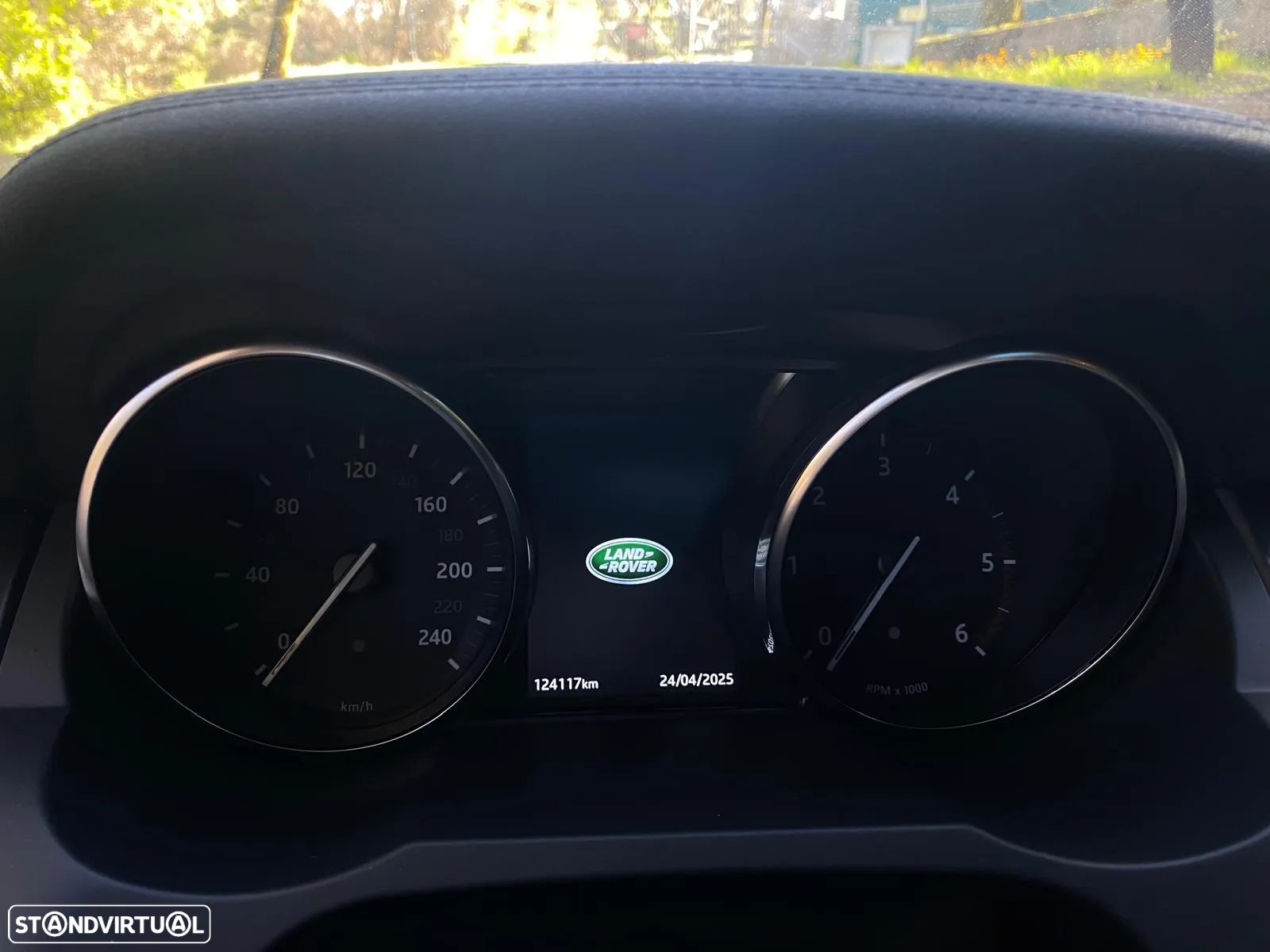 Land Rover Range Rover Evoque 2.0 D180 AWD R-Dynamic HSE Auto - 34