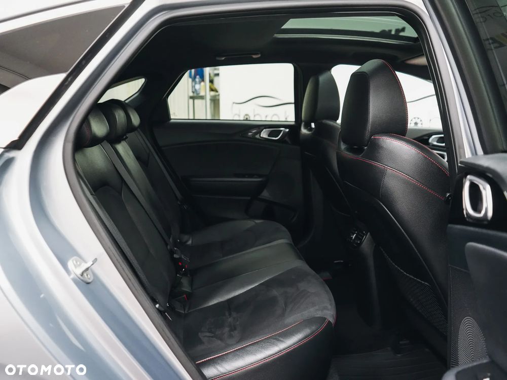 Kia ProCeed 1.6 T-GDI DCT7 OPF GT - 35