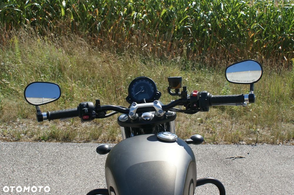 Triumph Speed Twin - 11