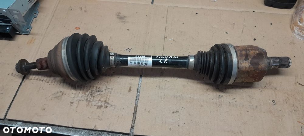 VW TIGUAN 5N 4X4 2.0 TDI PÓŁOŚ LEWA PRZÓD - 4