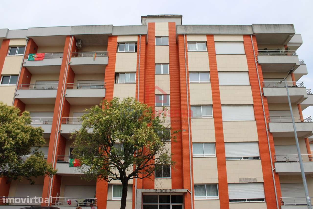 Apartamento T2 Para Arrendamento em Santo Tirso - Grande imagem: 2/36