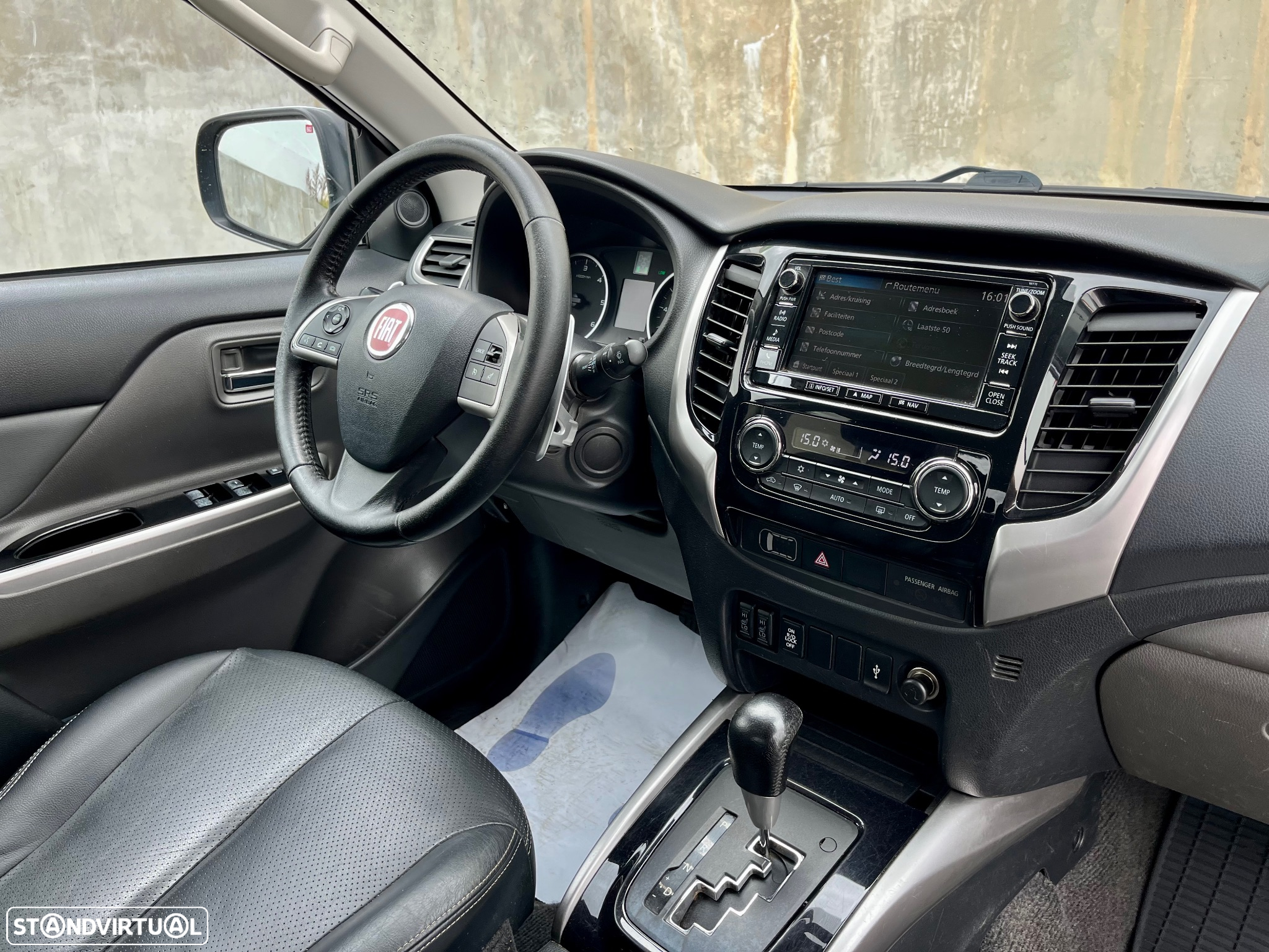 Fiat Fullback 2.4 4WD CD Adventure Auto - 40