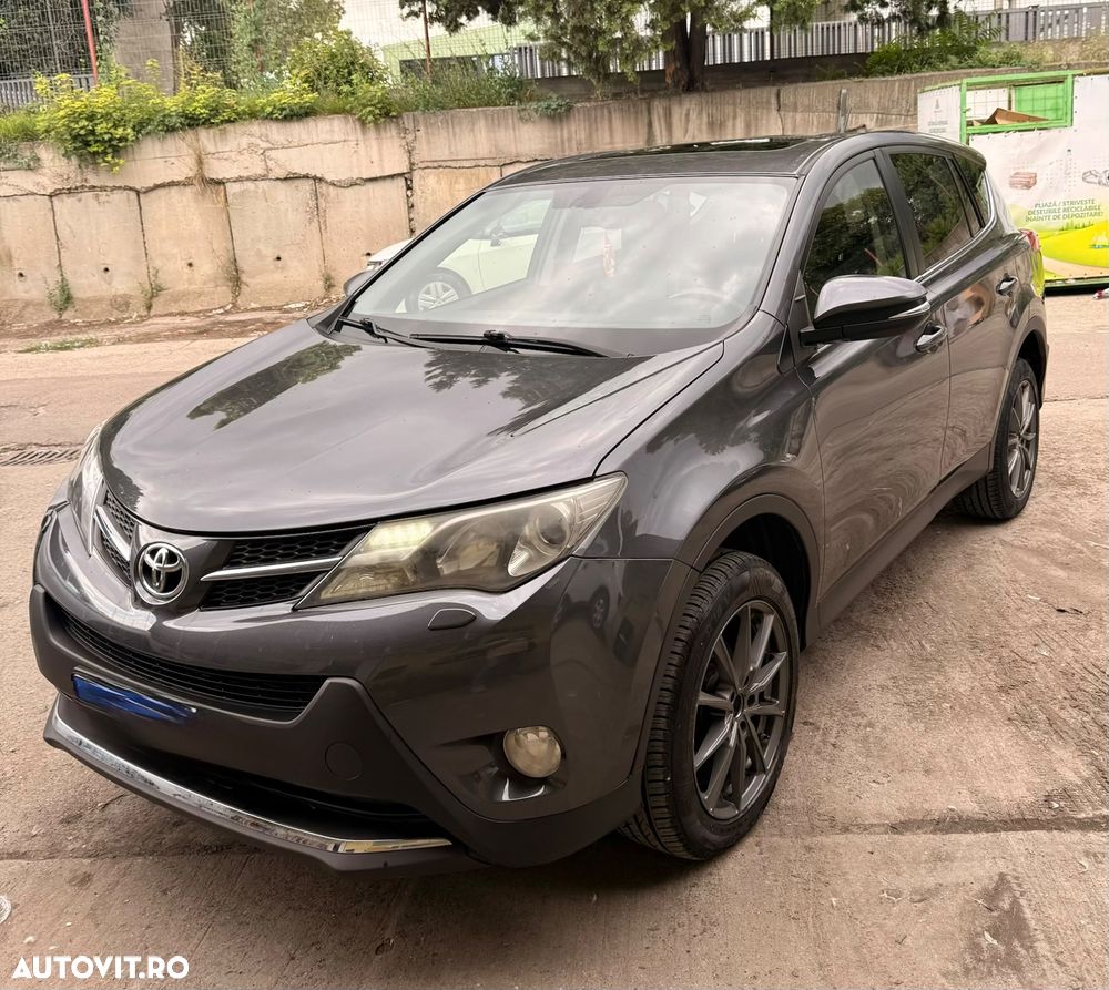 Toyota RAV4 2.2 D-4D Luxury - 1