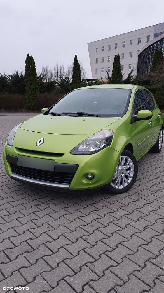 Renault Clio 1.2 16V Dynamique - 1