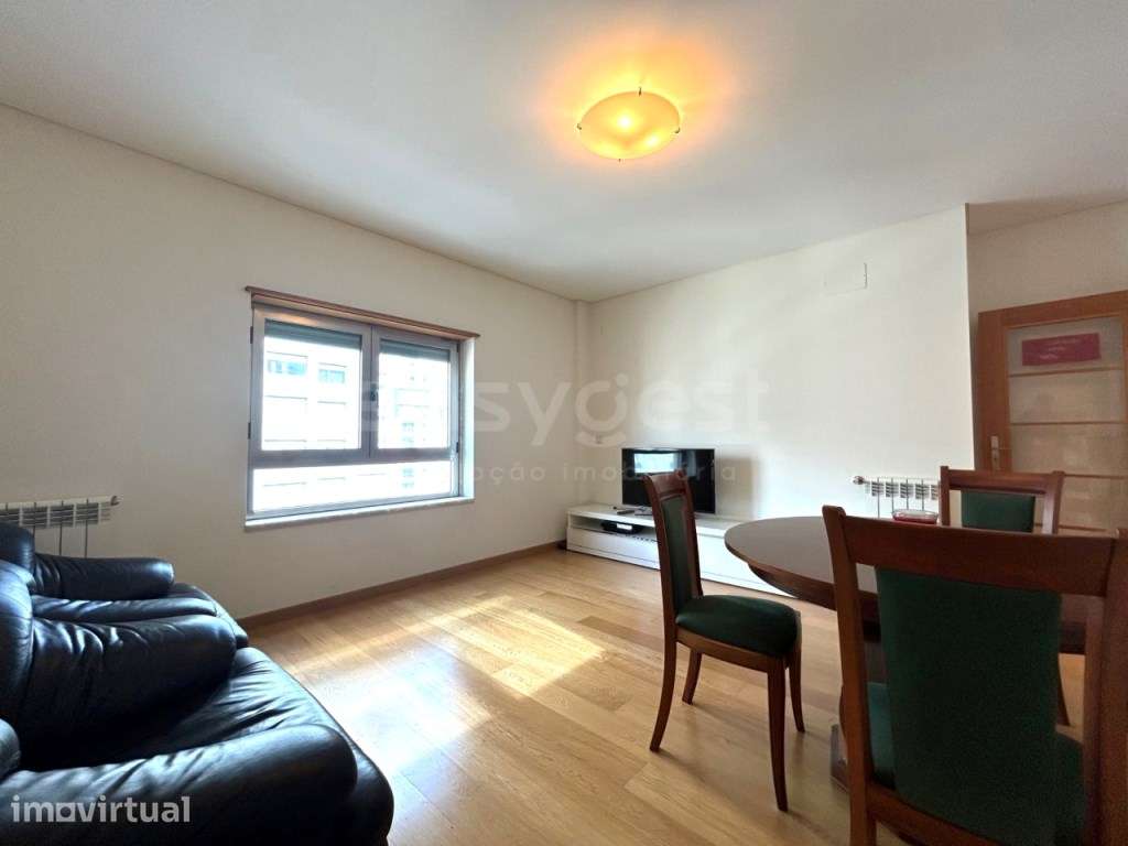 Apartamento T2 nas Laranjeiras com Excelente Localização e Conforto - Grande imagem: 4/23