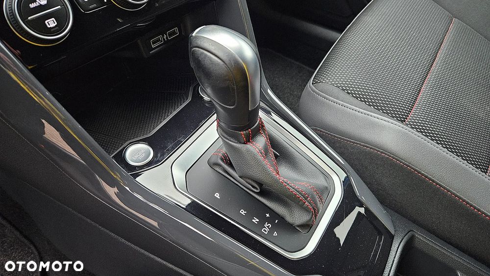 Volkswagen T-Roc 1.5 TSI R-Line Plus DSG - 3