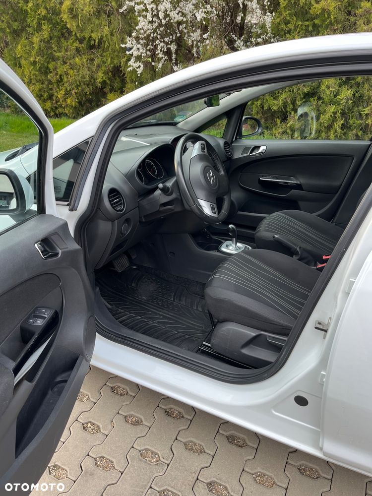 Opel Corsa 1.2 16V Essentia EasyTronic - 9